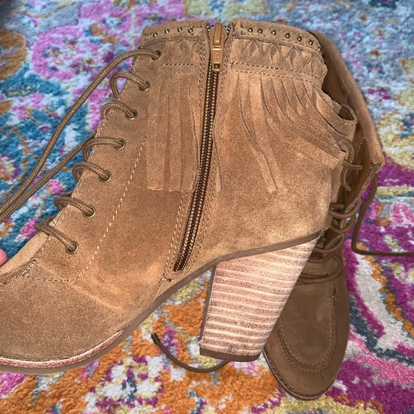 Gianni Bini Fringed Lace Up Ankle Boots Stack Heel - Picture 4 of 10